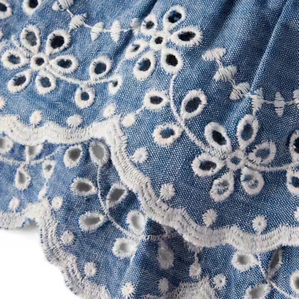 GYMBOREE GIRLS SIZE 5T CHAMBRAY EYELET SKORT NWT